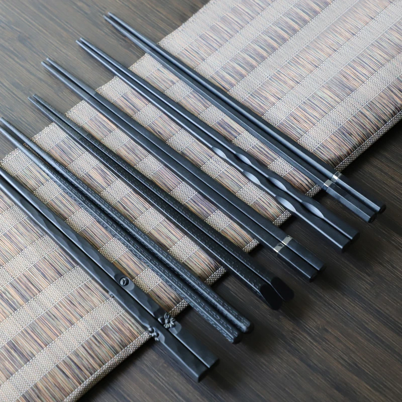 New 1 Pair Japanese chopsticks Alloy Non-Slip Sushi Food sticks Chop Sticks Chinese Gift reusable chopsticks dropshipping
New 1 Pair Japanese chopsticks Alloy Non-Slip Sushi Food sticks Chop Sticks Chinese Gift reusable chopsticks dropshipping