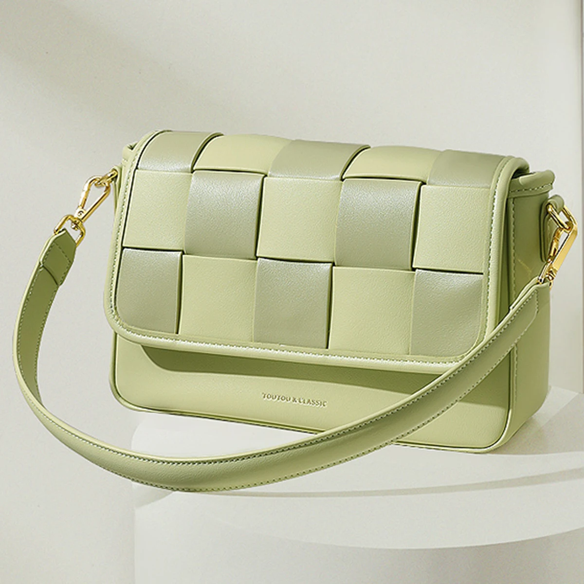 TOUTOU Exquisite and Stylish Shoulder Bag for Women, Lovely and Fashionable Weaving Crossbody Bag, Luxury Designer for Daily
TOUTOU Exquisite and Stylish Shoulder Bag for Women, Lovely and Fashionable Weaving Crossbody Bag, Luxury Designer for Daily