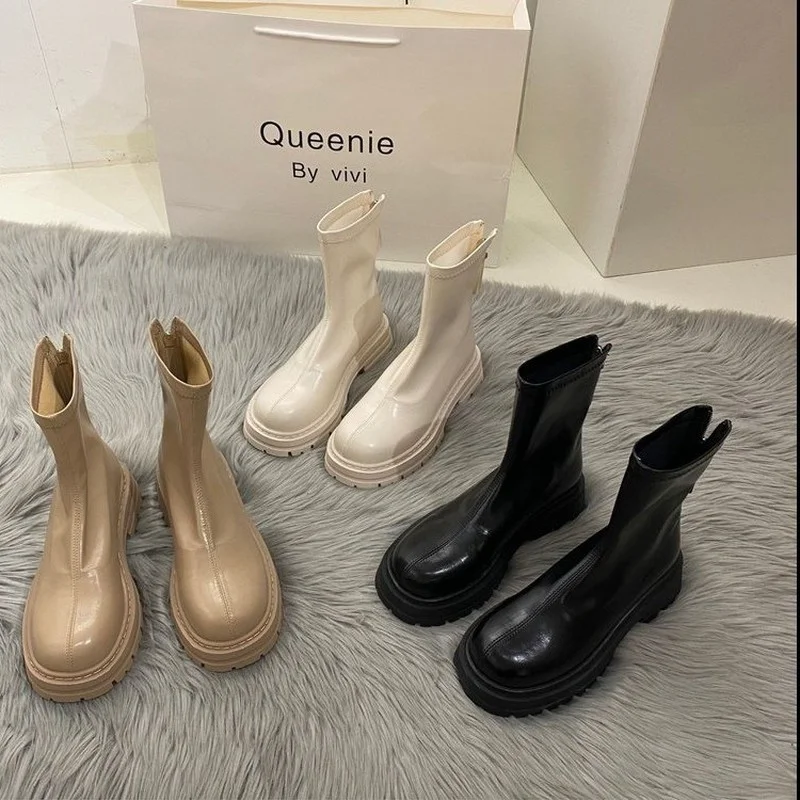 2022 New Platform Shoes Women Boots Round Toe Zipper Spring Autumn Fashion Ankle Female Botines De Mujer Chelsea Boots women
2022 New Platform Shoes Women Boots Round Toe Zipper Spring Autumn Fashion Ankle Female Botines De Mujer Chelsea Boots women