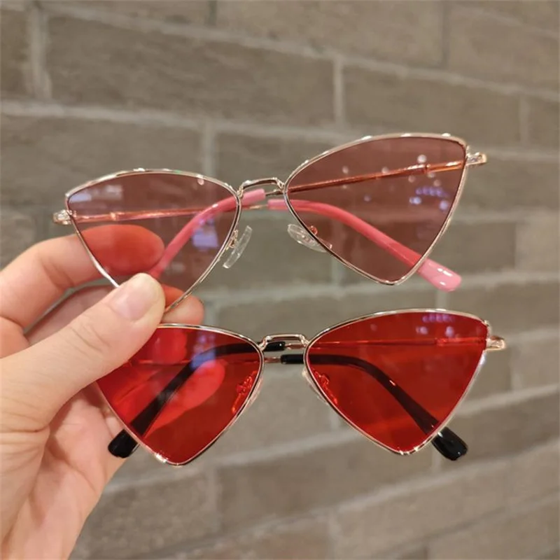 Fashion Children Sunglasses Hip Hop Sun Glasses Kids Anti-UV Spectacles Cat Eye Eyeglasses Alloy Frame Ornamenta A++
Fashion Children Sunglasses Hip Hop Sun Glasses Kids Anti-UV Spectacles Cat Eye Eyeglasses Alloy Frame Ornamenta A++