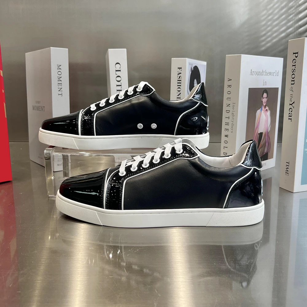 2022 Luxury Brand Leather Low Top Casual Shoes Men Flats Sole All Black Work Running Sneaker Lace-Up High Quality Male Butterfly
2022 Luxury Brand Leather Low Top Casual Shoes Men Flats Sole All Black Work Running Sneaker Lace-Up High Quality Male Butterfly