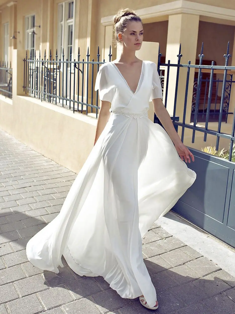 Soft Chiffon V-Neck White Wedding Dress Bridal Gown Flutter Short Sleeves Simple Summer Open Back Appliqued Lace Beach A-Line
Soft Chiffon V-Neck White Wedding Dress Bridal Gown Flutter Short Sleeves Simple Summer Open Back Appliqued Lace Beach A-Line
