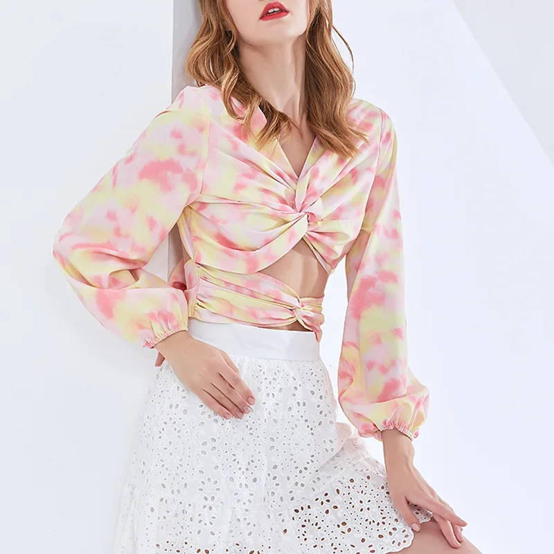 Women'S Color Printed Shirt V-Neck Early Spring Sexy Open Navel Lantern Sleeve Temperament Commuter Waist Strap Shirt
Women'S Color Printed Shirt V-Neck Early Spring Sexy Open Navel Lantern Sleeve Temperament Commuter Waist Strap Shirt