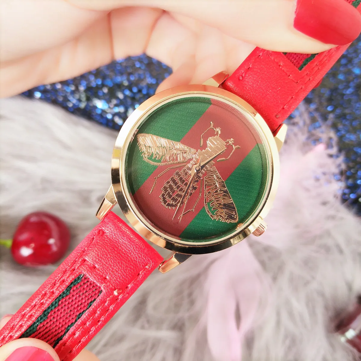 Fashion Little Bee Female Quartz Watch Leather Strap Bracelet Hand Clock Women's Waterproof Creative Leisure Wristwatch
Fashion Little Bee Female Quartz Watch Leather Strap Bracelet Hand Clock Women's Waterproof Creative Leisure Wristwatch