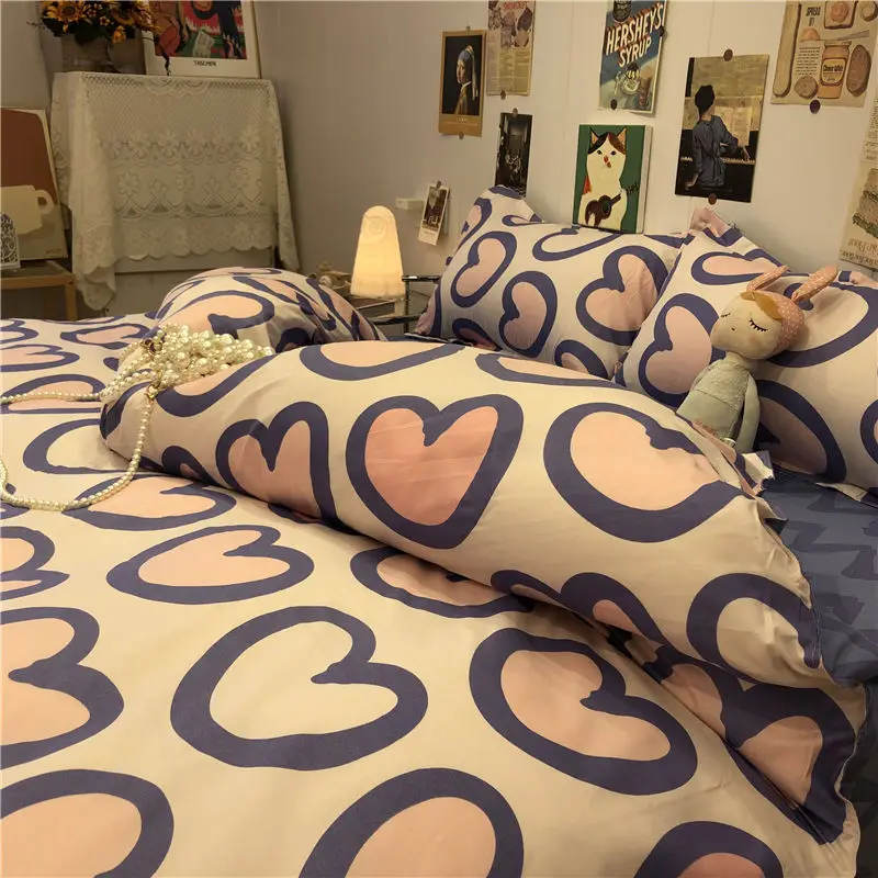 Bedding Love Set Fashion Cotton Sheets Adult Children Sheets Quilt Cover Quilt Cover Pillowcase Cute Cartoon Style Twin size be
Bedding Love Set Fashion Cotton Sheets Adult Children Sheets Quilt Cover Quilt Cover Pillowcase Cute Cartoon Style Twin size be