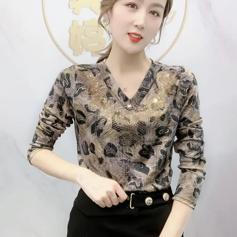 Wool Long-sleeved Bottoming Shirt Women's 2022 New Fashion Hot Drill Slim Fit Stretch Large Size CoatT-shirt
Wool Long-sleeved Bottoming Shirt Women's 2022 New Fashion Hot Drill Slim Fit Stretch Large Size CoatT-shirt