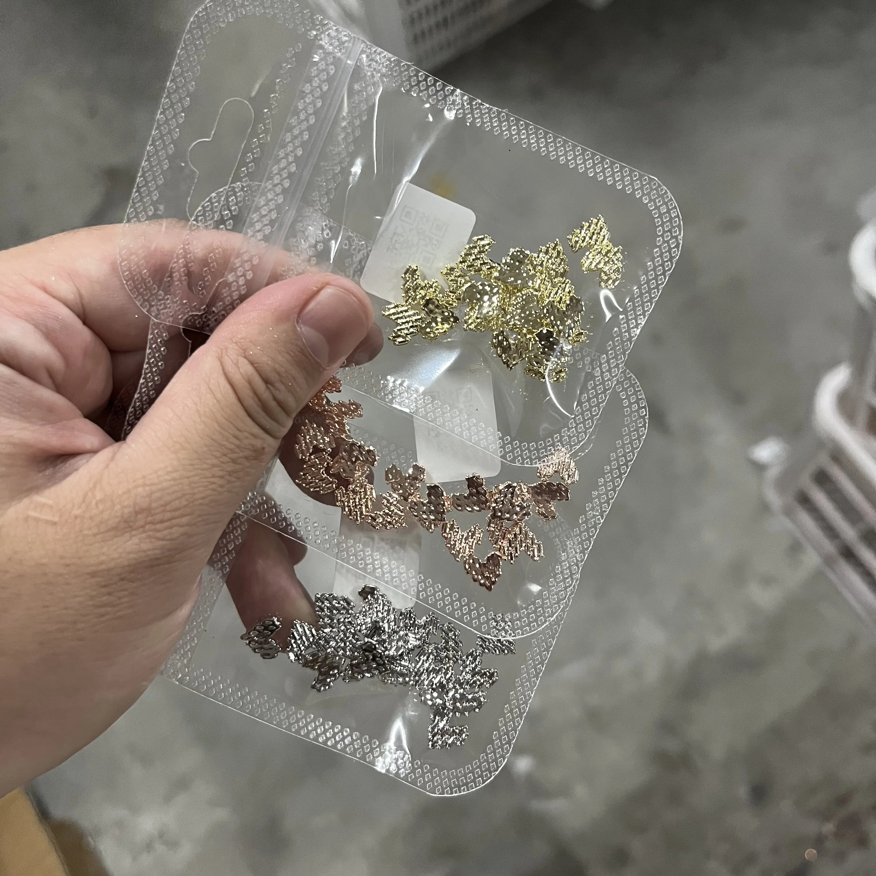 20Pcs 3D Heart Love Nail Jewelry Metallic Gold/Silver/Rose ove Jewelry Design Decoration Luxury Valentine's Day Nail Accessories
20Pcs 3D Heart Love Nail Jewelry Metallic Gold/Silver/Rose ove Jewelry Design Decoration Luxury Valentine's Day Nail Accessories