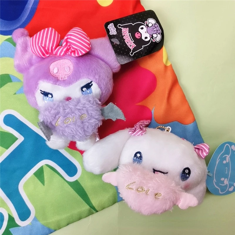 Kawaii about 9cm Cute Cinnamoroll Little White Kuromi Little Devil Plush Doll Toy Doll Pendant Gift Toy
Kawaii about 9cm Cute Cinnamoroll Little White Kuromi Little Devil Plush Doll Toy Doll Pendant Gift Toy