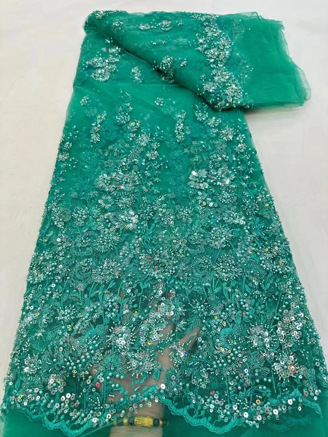 Роскошный с бисером африканские блестки для жениха кружевная ткань высокое качество тяжелые бусины вышивка французское свадебное платье
Роскошный с бисером африканские блестки для жениха кружевная ткань высокое качество тяжелые бусины вышивка французское свадебное платье