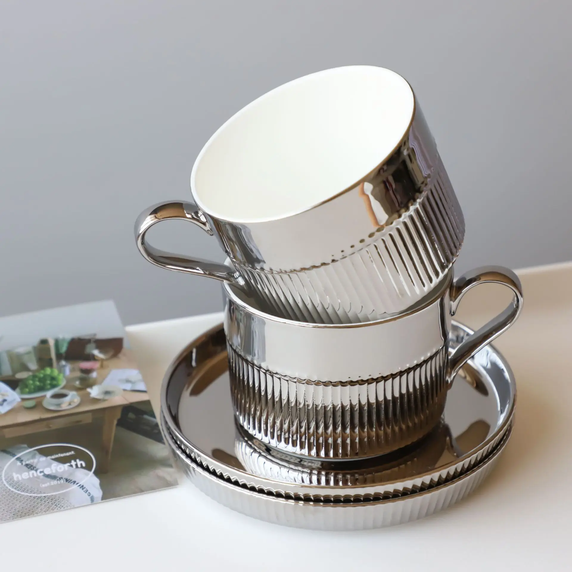 Electroplated ceramic coffee cup and saucer set home office afternoon tea silver drinking cup
Electroplated ceramic coffee cup and saucer set home office afternoon tea silver drinking cup