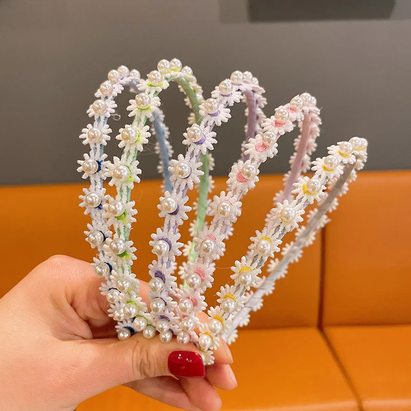 Женская повязка на голову с жемчугом, маленькая тонкая тканевая повязка на голову в Корейском стиле, аксессуар для подарка, весна 2022
Женская повязка на голову с жемчугом, маленькая тонкая тканевая повязка на голову в Корейском стиле, аксессуар для подарка, весна 2022