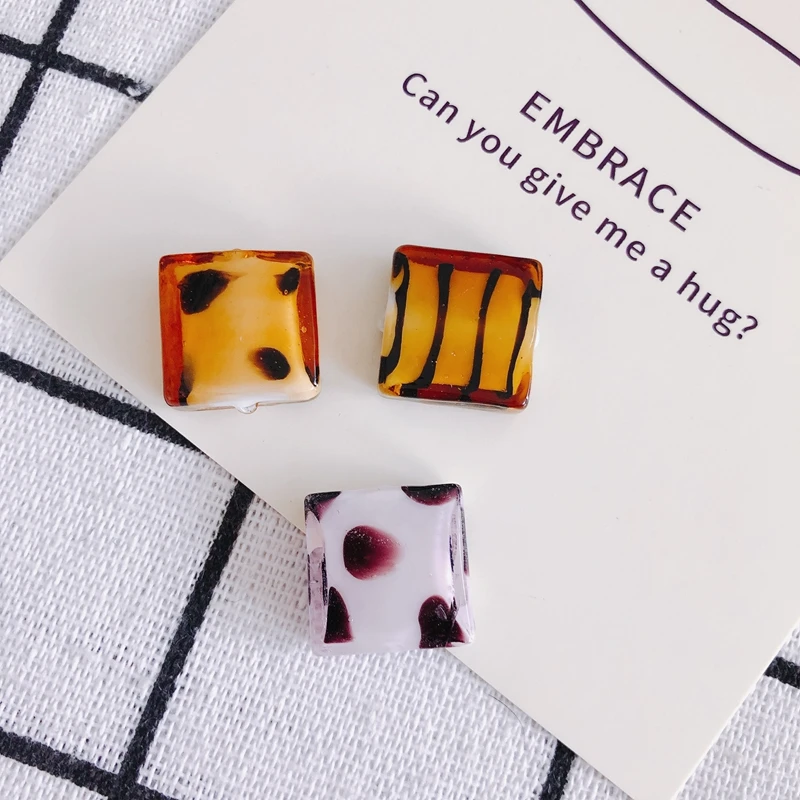 6 шт. Ретро зебра узор корова узор квадратное прямое отверстие Сделай Сам бисер браслет ожерелье Ins стеклянный кулон ручной работы ювелирные... 
6 шт. Ретро зебра узор корова узор квадратное прямое отверстие Сделай Сам бисер браслет ожерелье Ins стеклянный кулон ручной работы ювелирные...