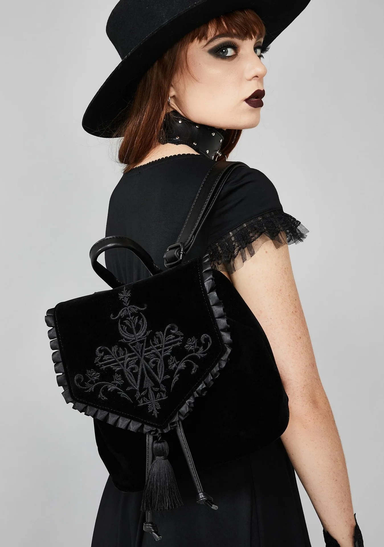 Black Gothic Style Velvet Backpack Witch Harajuku Magic Embroidery Dark Punk Rock Ladies Travel Shoulder Bag
Black Gothic Style Velvet Backpack Witch Harajuku Magic Embroidery Dark Punk Rock Ladies Travel Shoulder Bag
