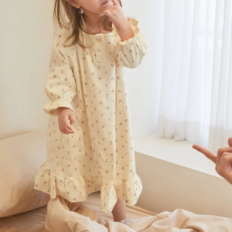 Spring&Autumn 2022 New Cute Children Girl's Babys Little Cherry Princess Sleepshirts Girls 100% Cotton Comfortable Nightgown
Spring&Autumn 2022 New Cute Children Girl's Babys Little Cherry Princess Sleepshirts Girls 100% Cotton Comfortable Nightgown
