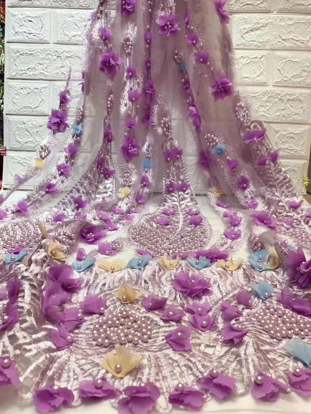 2018 Latest French Nigerian Laces Fabrics High Quality Tulle African Laces Fabric Wedding African French Tulle Lace
2018 Latest French Nigerian Laces Fabrics High Quality Tulle African Laces Fabric Wedding African French Tulle Lace