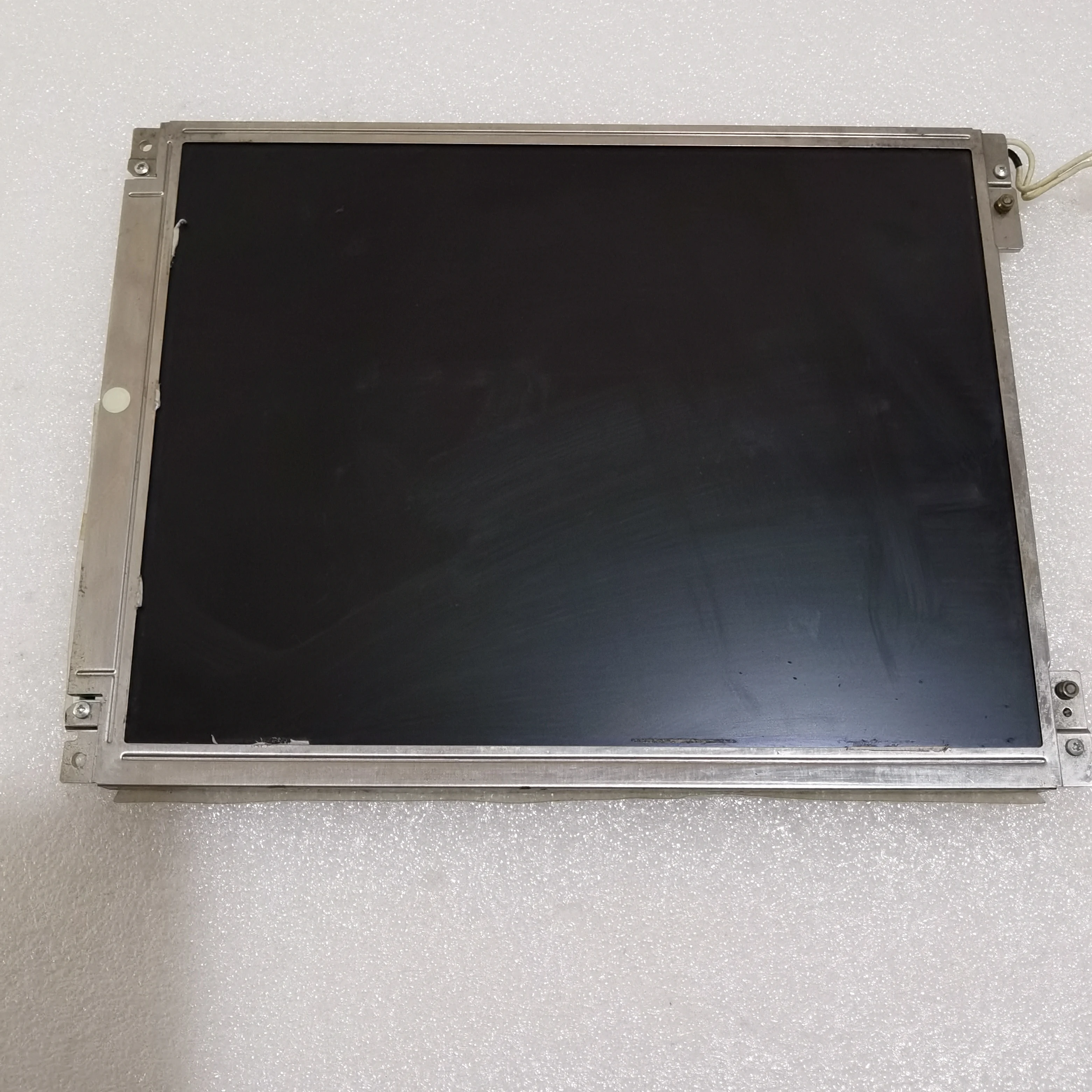 

10,4 дюймовый LTM10C027 Профессиональный ЖК-экран для промышленного экрана