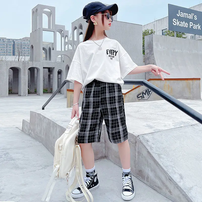 Girls New Summer Short Sleeve Set Child Doll Top and Shorts Set T-shirt+Pants 2pc suits Big Girl Outfit Kids Clothing 5-14Year
Girls New Summer Short Sleeve Set Child Doll Top and Shorts Set T-shirt+Pants 2pc suits Big Girl Outfit Kids Clothing 5-14Year