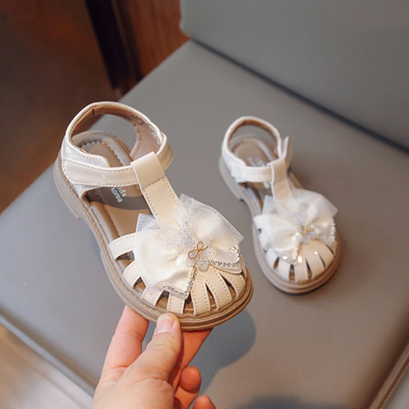 Girls' Sandals 2023 Summer Children's Fashion Soft Sole Princess Shoes Kids Cut-outs Beach Sandals School Toddler Bowknot Shoes
Girls' Sandals 2023 Summer Children's Fashion Soft Sole Princess Shoes Kids Cut-outs Beach Sandals School Toddler Bowknot Shoes