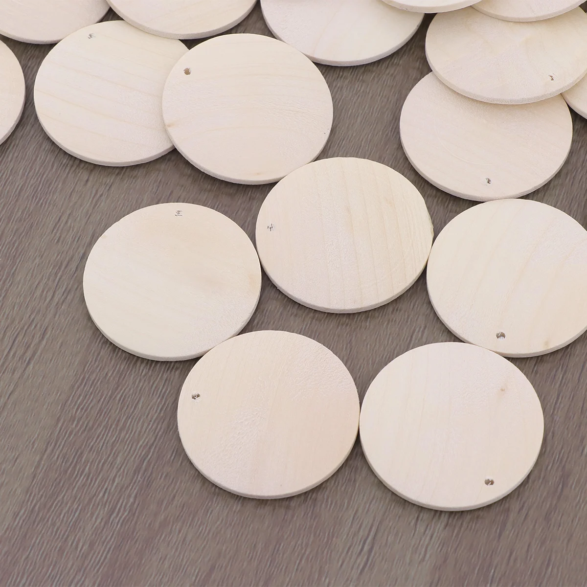 50pcs Unfinished Wood Slices Round Wooden Disc Circles Wood Slabs Cutouts Shapes with Hole for Hanging Ornaments Crafts Project
50pcs Unfinished Wood Slices Round Wooden Disc Circles Wood Slabs Cutouts Shapes with Hole for Hanging Ornaments Crafts Project