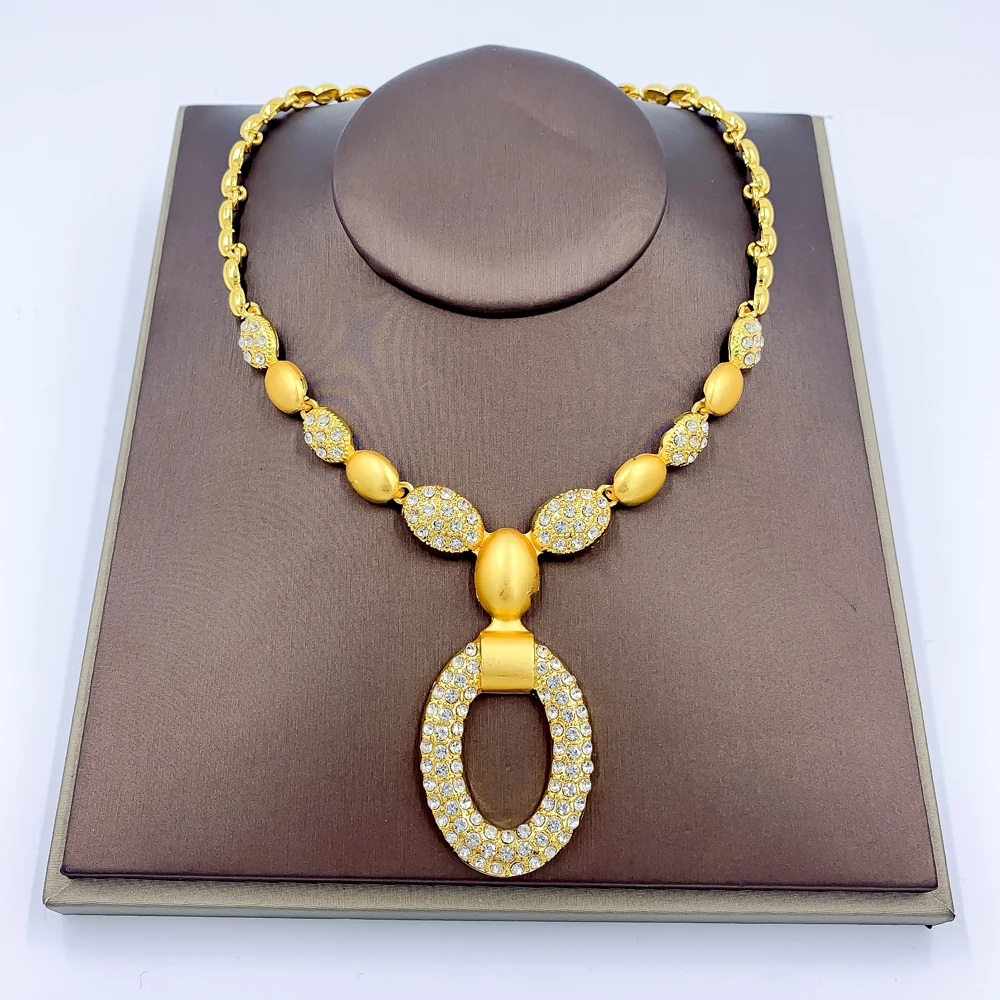 Dubai Fashion Jewelry Sets Round Pendant Necklace for Women Birthday Gift Bracelet Earrings Bridal Ring Wedding Accessories
Dubai Fashion Jewelry Sets Round Pendant Necklace for Women Birthday Gift Bracelet Earrings Bridal Ring Wedding Accessories