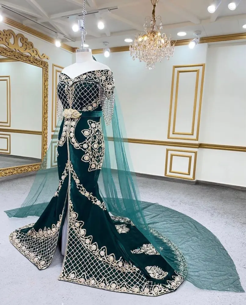 Luxury Fargani Evening Dresses for Women Mermaid Long Velvet Appliques Dubai Arabic Prom Gown Formal Occasion Party Gala 2023
Luxury Fargani Evening Dresses for Women Mermaid Long Velvet Appliques Dubai Arabic Prom Gown Formal Occasion Party Gala 2023
