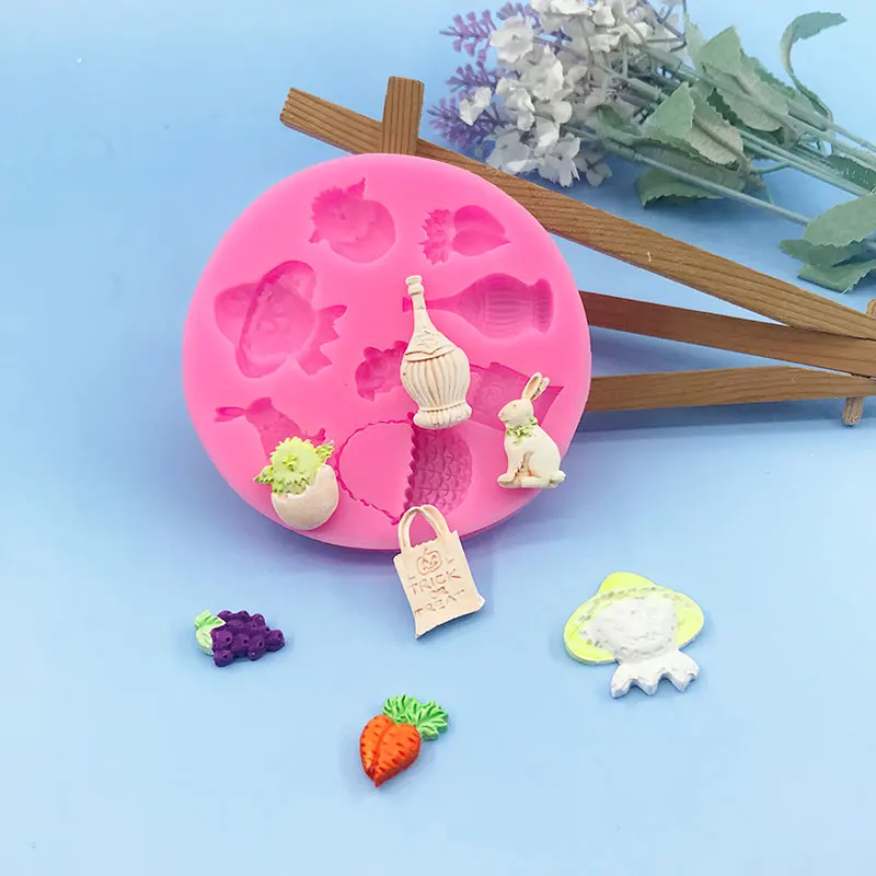 Chicken baby rabbit animal bag vegetable fruit basket cake silicone mold DIY handmade jewelry small snack glue mold
Chicken baby rabbit animal bag vegetable fruit basket cake silicone mold DIY handmade jewelry small snack glue mold