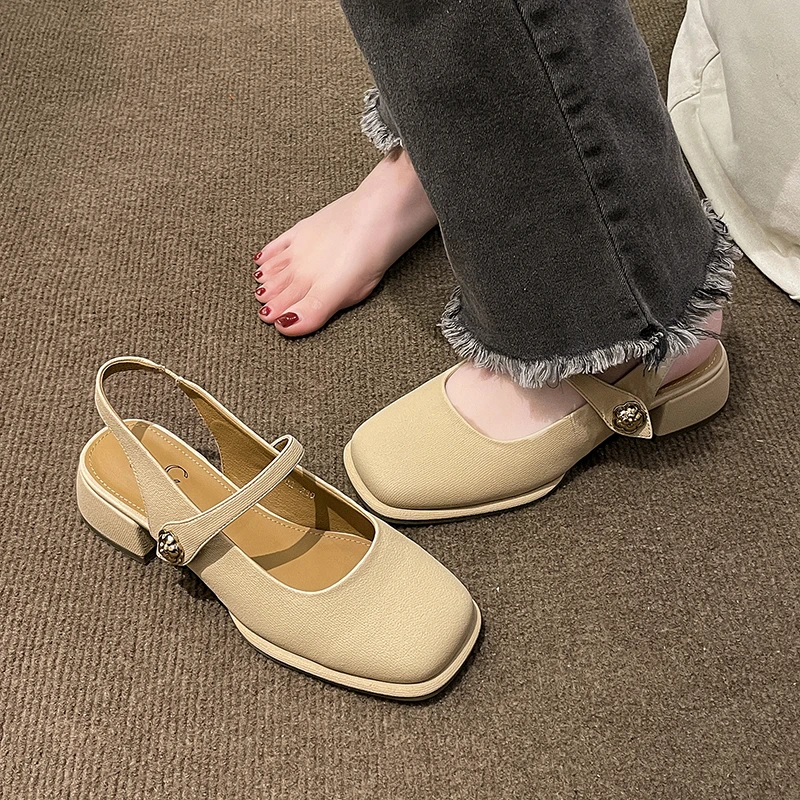 Summer Elegant Ladies Sandals Fashion Hollow Medium Heels Women Shallow Party Shoes Square Toe Casual Shoes Slim Design New
Summer Elegant Ladies Sandals Fashion Hollow Medium Heels Women Shallow Party Shoes Square Toe Casual Shoes Slim Design New