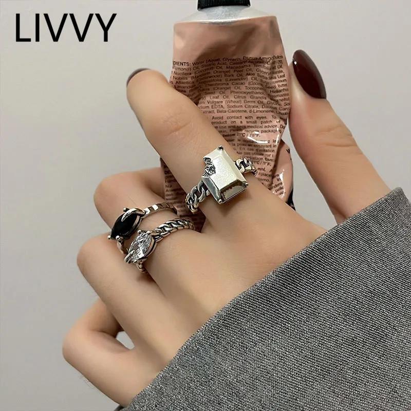 LIVVY Silver Color Creative Black Zircon Crystal Double Chain Ring For Women Personality Irregular Rectangle Party Fine Jewelry
LIVVY Silver Color Creative Black Zircon Crystal Double Chain Ring For Women Personality Irregular Rectangle Party Fine Jewelry