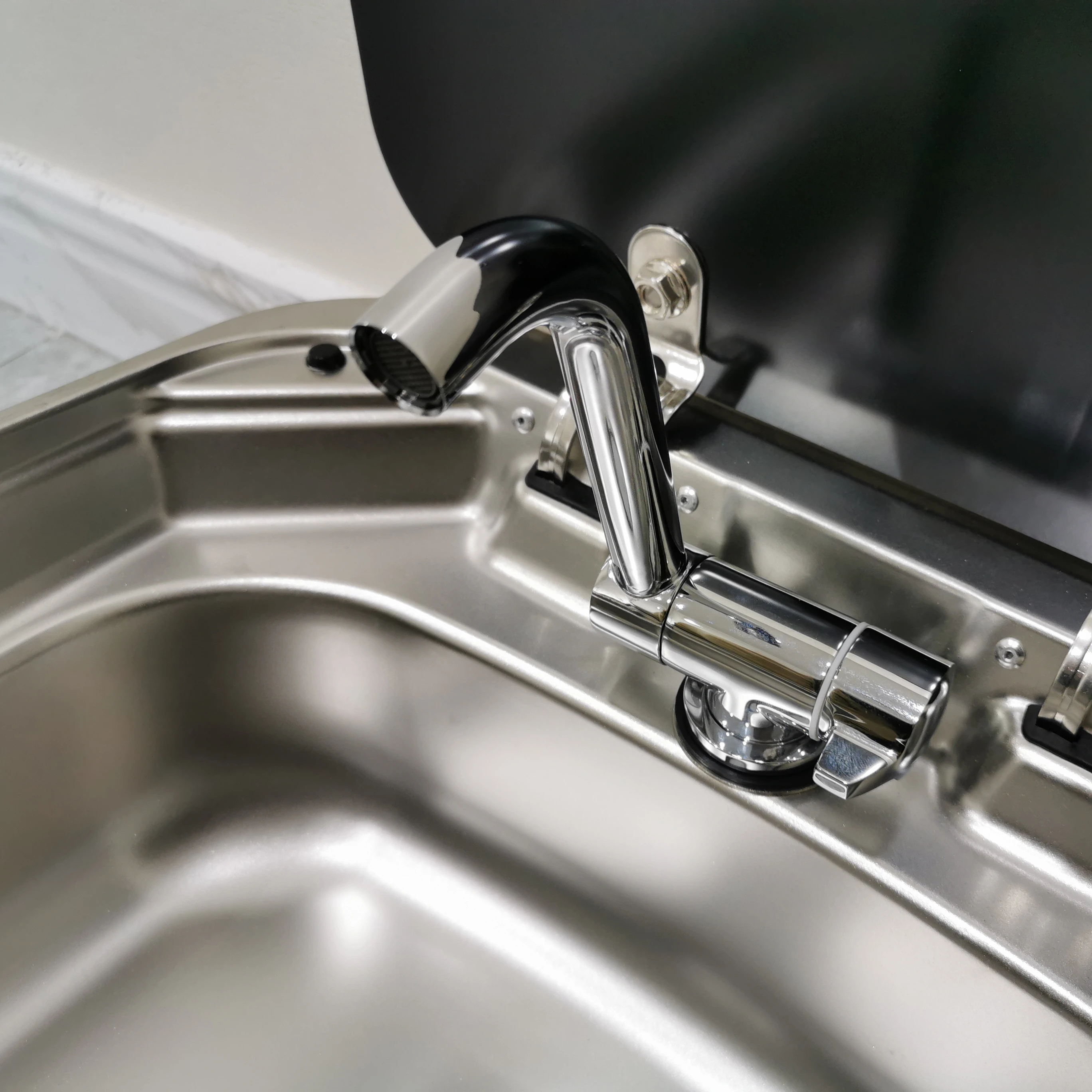 OUTDOORS CAMPING PUBLIC SCHOOL RESTAURANT Square And Stainless-Steel RV Accessories Kitchen Caravan Camper Sink WITH TAP GR-586
OUTDOORS CAMPING PUBLIC SCHOOL RESTAURANT Square And Stainless-Steel RV Accessories Kitchen Caravan Camper Sink WITH TAP GR-586