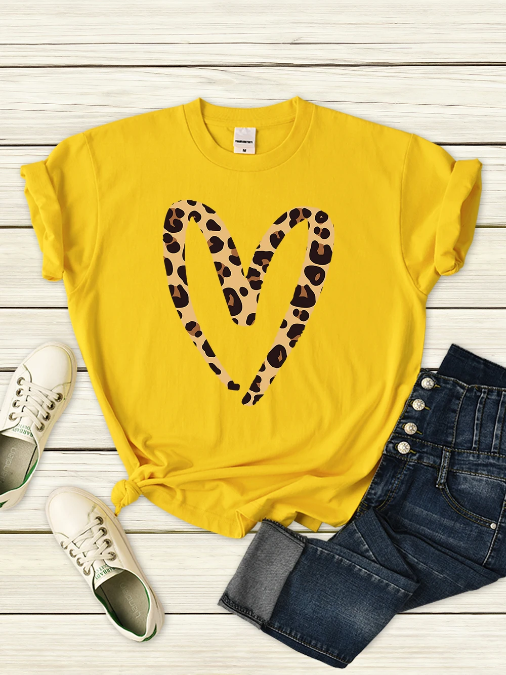 Hollow Out Leopard Print Love T-Shirts Women Fashion Casual Tshirt Breathable Soft Short Sleeve Round Neck Streetwear Clothing
Hollow Out Leopard Print Love T-Shirts Women Fashion Casual Tshirt Breathable Soft Short Sleeve Round Neck Streetwear Clothing
