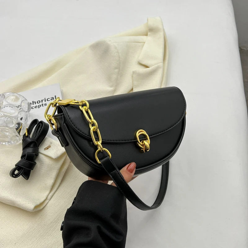 Women Leather Shoulder Bag Crossbody Bag New Trend Fashion Solid Simple Chain Saddle Bag Handbag
Women Leather Shoulder Bag Crossbody Bag New Trend Fashion Solid Simple Chain Saddle Bag Handbag