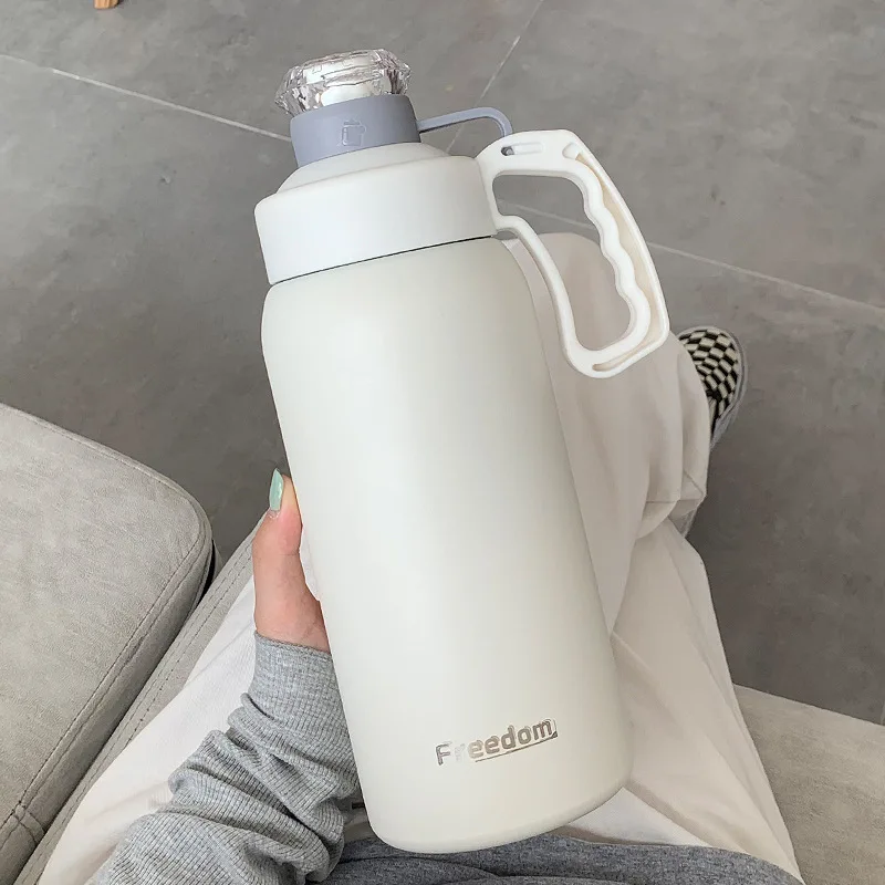 1600ML Simple Large Capacity Thermos Cup Men And Women 304 Stainless Steel Cup Outdoor Portable Sports Kettle Cup
1600ML Simple Large Capacity Thermos Cup Men And Women 304 Stainless Steel Cup Outdoor Portable Sports Kettle Cup