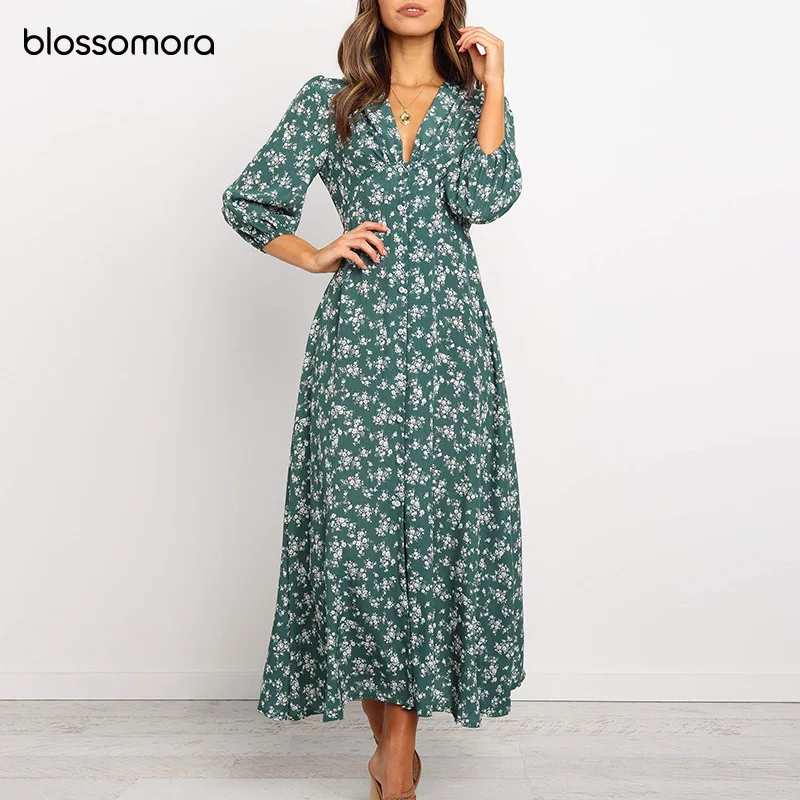 Женское длинное платье с разрезом, V-образным вырезом и рукавами-фонариками
Женское длинное платье с разрезом, V-образным вырезом и рукавами-фонариками