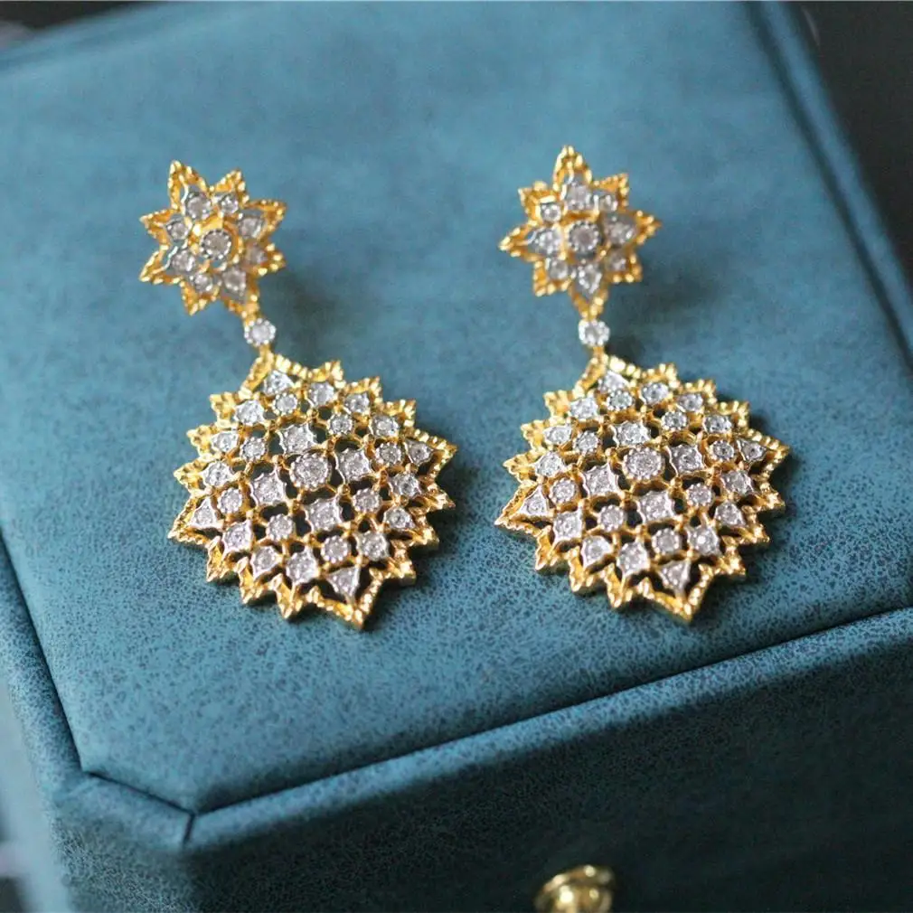 Italy Luxury Women Dangle Earrings S925 Silver Gold Plated Cubic Zirconia Designer Vintage Drop Earrings
Italy Luxury Women Dangle Earrings S925 Silver Gold Plated Cubic Zirconia Designer Vintage Drop Earrings