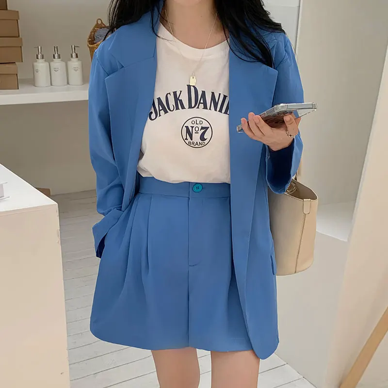 Clothland Women Chic Blazer Shorts Suit Two Piece Set Long Sleeve Jacket Mini Shorts Summer Office Wear Retro Sets TZ473
Clothland Women Chic Blazer Shorts Suit Two Piece Set Long Sleeve Jacket Mini Shorts Summer Office Wear Retro Sets TZ473