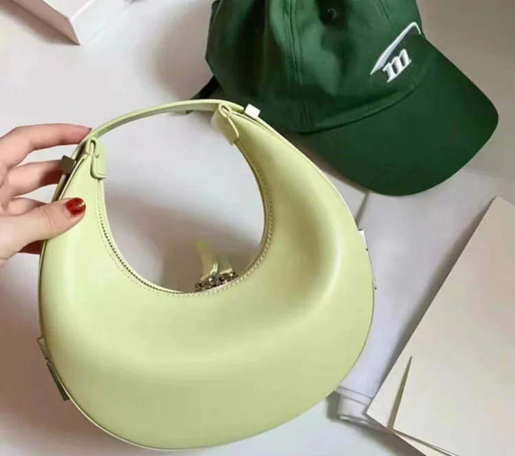 New Single Shoulder PU Leather Underarm Crescent Female Messenger Tote Bag Handbag Luxury Woman Bolsas Y2k Crossbody Clutche
New Single Shoulder PU Leather Underarm Crescent Female Messenger Tote Bag Handbag Luxury Woman Bolsas Y2k Crossbody Clutche