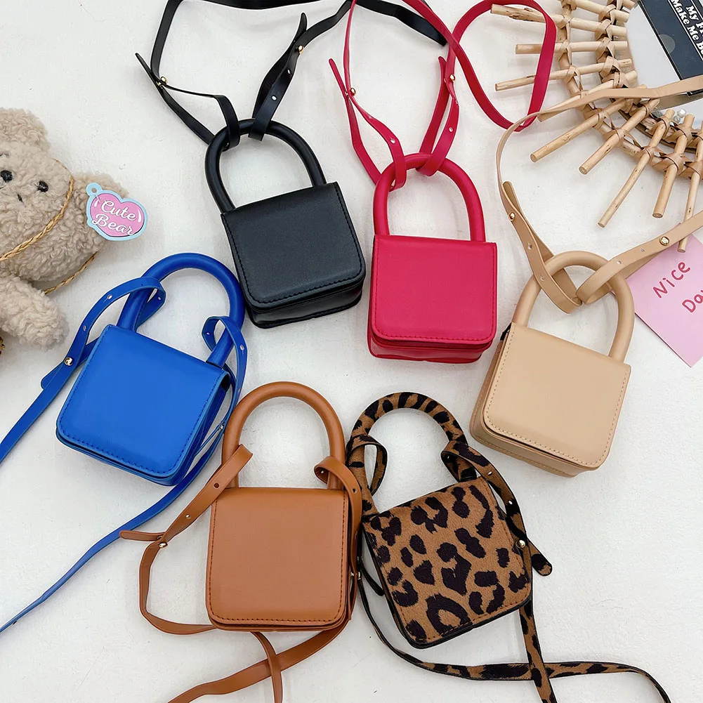 Retro Children Mini PU Leather Waist Bag Toddler Baby Girls Princess Fashion Small Shoulder Bag Solid Color Handbag Ladies Gifts
Retro Children Mini PU Leather Waist Bag Toddler Baby Girls Princess Fashion Small Shoulder Bag Solid Color Handbag Ladies Gifts