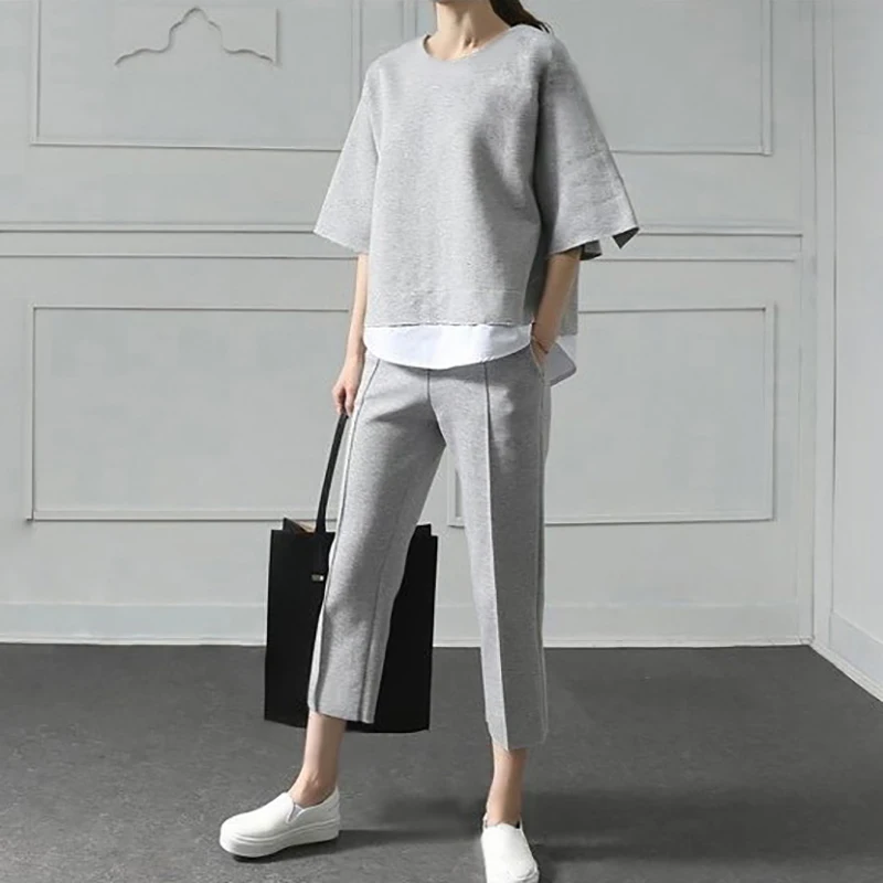 Women Suits 2 Pieces Set Top 3/4-Length Pants Autumn Casual O-Neck Fake Two T-shirt Tops Sets Loose Splits Sleeve Cotton Suits
Women Suits 2 Pieces Set Top 3/4-Length Pants Autumn Casual O-Neck Fake Two T-shirt Tops Sets Loose Splits Sleeve Cotton Suits