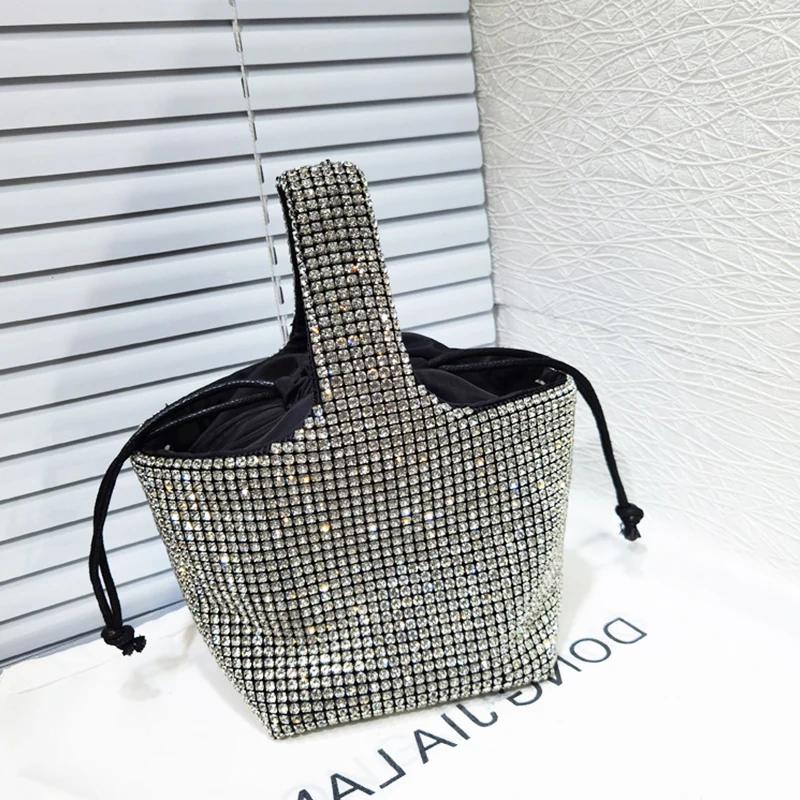 JIOMAY Rhinestone Purse and Handbag Crystal Bucket Bag for Women 2022 Lady Fashion Shiny Drawstring Chain Crossbody Evening Bags
JIOMAY Rhinestone Purse and Handbag Crystal Bucket Bag for Women 2022 Lady Fashion Shiny Drawstring Chain Crossbody Evening Bags