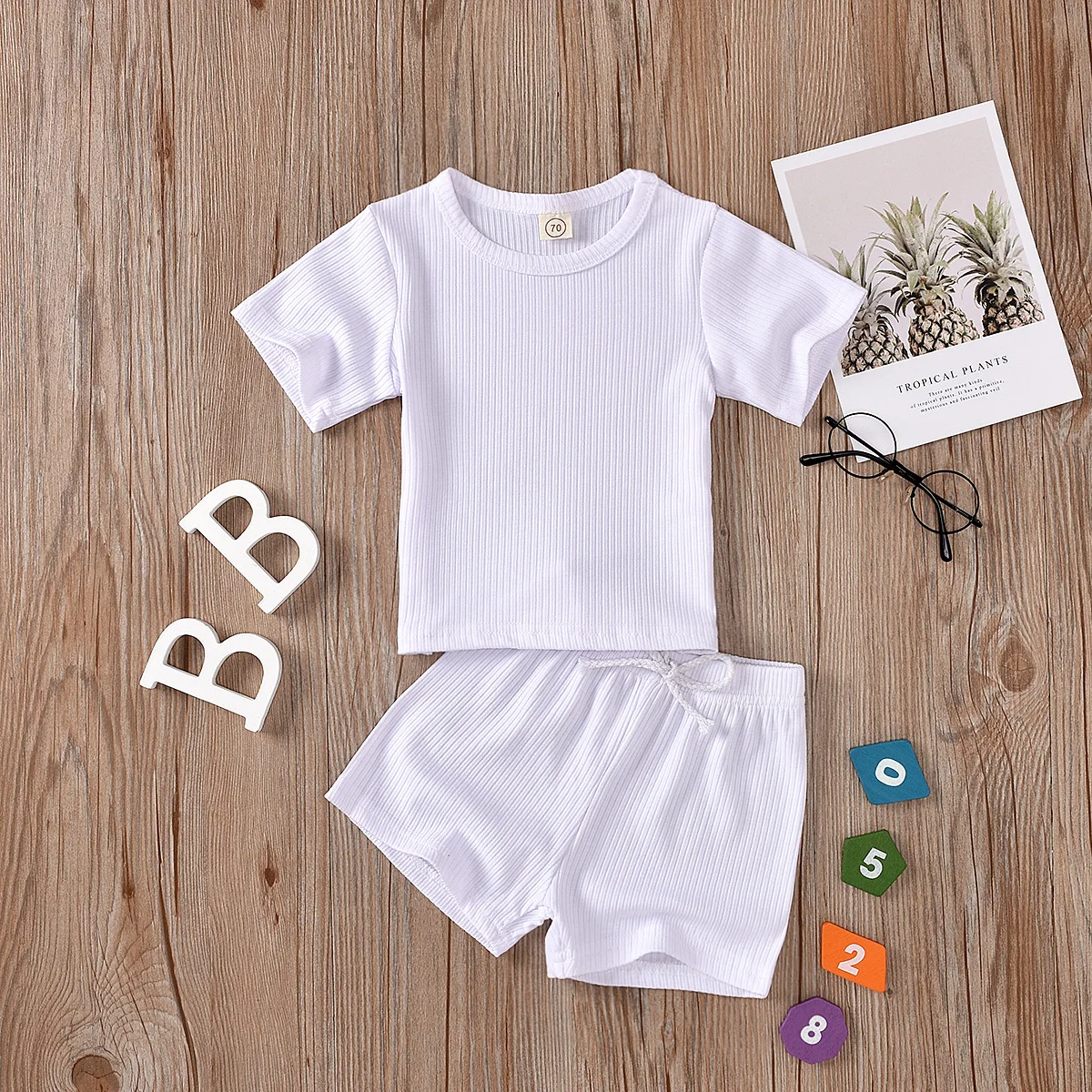 Summer Newborn Baby Boy Girl Clothes European and American Style Solid Color Short Sleeve T-shirt Top and Shorts Two-piece Set
Summer Newborn Baby Boy Girl Clothes European and American Style Solid Color Short Sleeve T-shirt Top and Shorts Two-piece Set