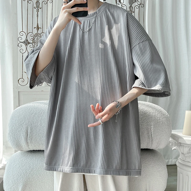 Ice Silk Striped Oversized Cool T Shirts Men Summer Half Sleeve Fashion Harajuku T-Shirt Male Solid Simple Daily Casual Tees
Ice Silk Striped Oversized Cool T Shirts Men Summer Half Sleeve Fashion Harajuku T-Shirt Male Solid Simple Daily Casual Tees