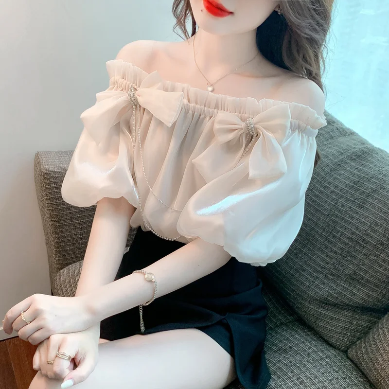 Шифоновая женская блузка, новинка 2022, Облегающая рубашка с открытыми плечами и коротким рукавом, повседневный летний топ с бантом, модная же...
Шифоновая женская блузка, новинка 2022, Облегающая рубашка с открытыми плечами и коротким рукавом, повседневный летний топ с бантом, модная же...