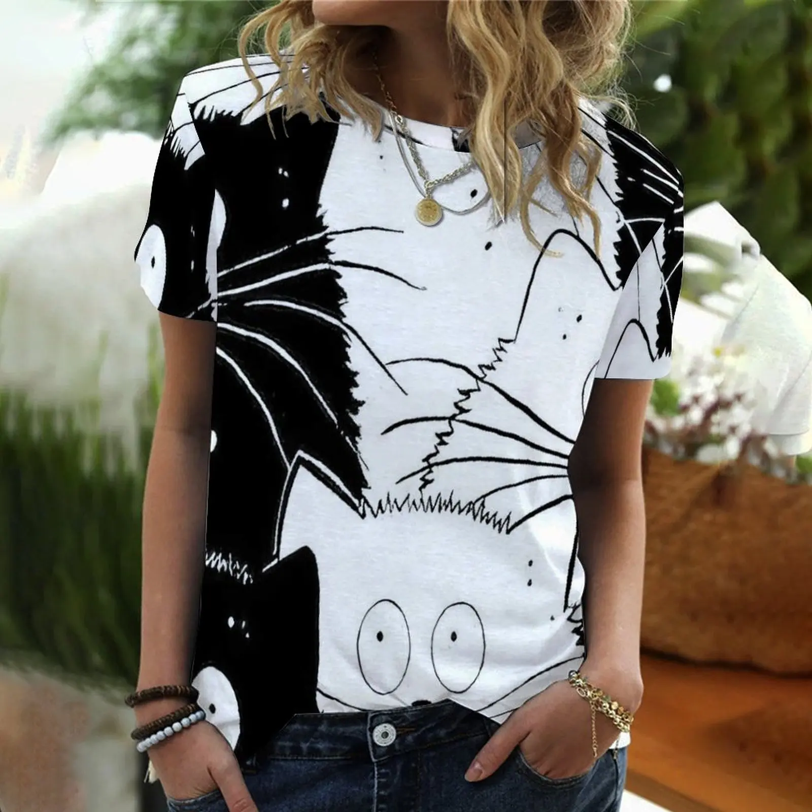 2022 new European and American foreign trade summer women's casual digital printing short-sleeved round neck T-shirt
2022 new European and American foreign trade summer women's casual digital printing short-sleeved round neck T-shirt