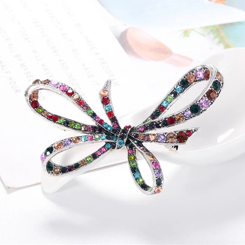 Vintage rhinestone brooch fashion butterfly combined with gold colored diamond corsage personalized clothing accessories brooch
Vintage rhinestone brooch fashion butterfly combined with gold colored diamond corsage personalized clothing accessories brooch