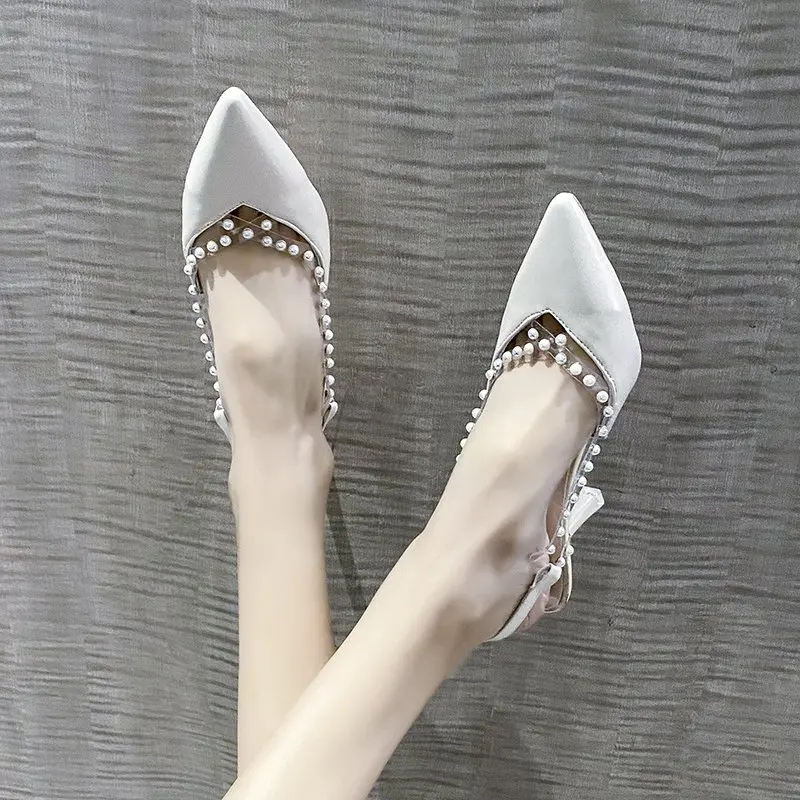 

BCEBYL новые туфли с острым носком на шпильке из ПВХ с украшением из жемчуга, элегантные женские туфли, модные привлекательные туфли с открытым носком на высоком каблуке
