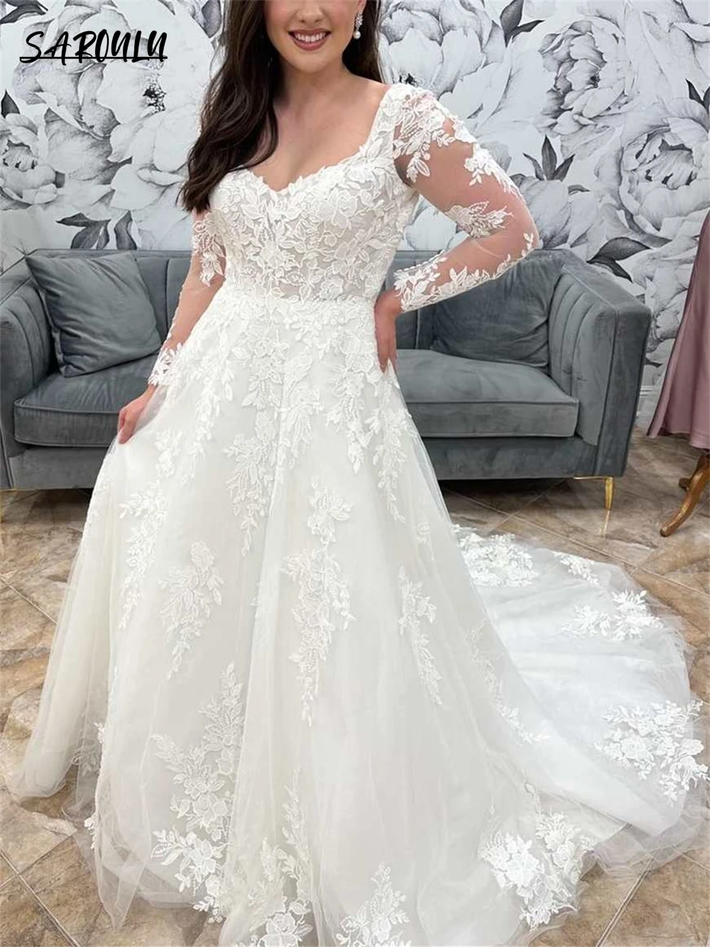 White Lace Tulle A Line Wedding Dress Long Sleeve Romantic Appliqued Court Train Bridal Gown Floor Length Women Bride Dresses
White Lace Tulle A Line Wedding Dress Long Sleeve Romantic Appliqued Court Train Bridal Gown Floor Length Women Bride Dresses