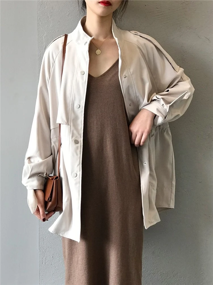 Весенняя модная Милая элегантная однотонная однобортная Женская ветровка-карго с длинным рукавом
Весенняя модная Милая элегантная однотонная однобортная Женская ветровка-карго с длинным рукавом