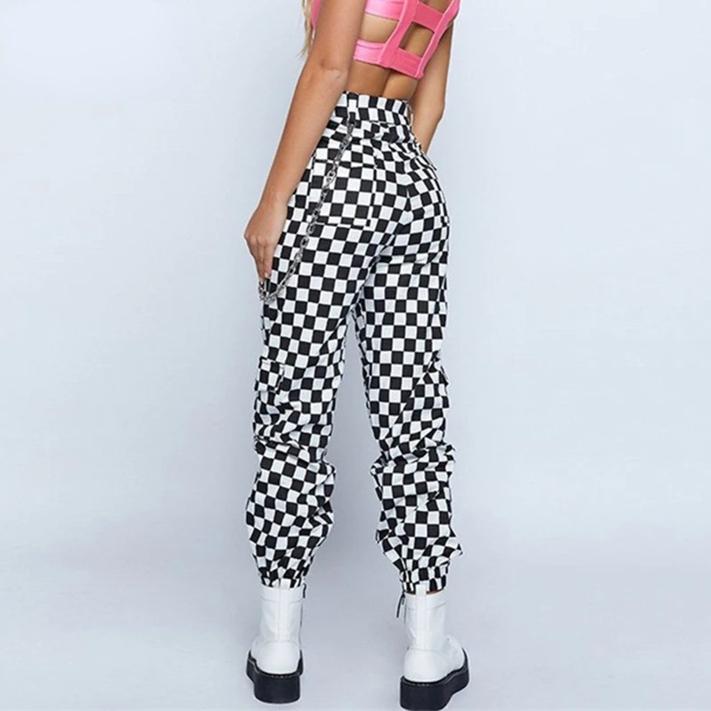 Women Checkerboard Plaid Joggers Pants Fashion Hip Hop High Waist Loose Pants Pantalon with Chain Female Plaid Trousers
Women Checkerboard Plaid Joggers Pants Fashion Hip Hop High Waist Loose Pants Pantalon with Chain Female Plaid Trousers