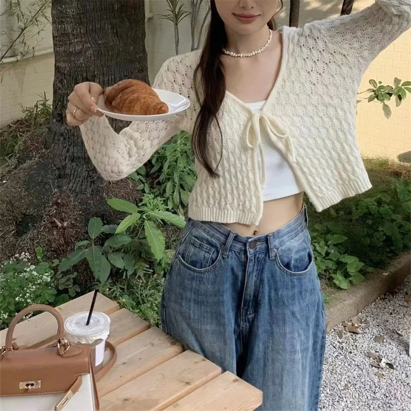 Thin Short Shawl Hollow Out Knitted Top Cardigan Women 2022 Spring Autumn 2022 New Sun Protection Knitted Cardigan Women's
Thin Short Shawl Hollow Out Knitted Top Cardigan Women 2022 Spring Autumn 2022 New Sun Protection Knitted Cardigan Women's