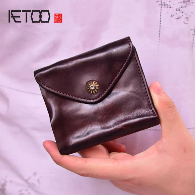 AETOO Men's and women's leather handmade wallets, leather tri-fold retro wallets, simple leather wallets
AETOO Men's and women's leather handmade wallets, leather tri-fold retro wallets, simple leather wallets